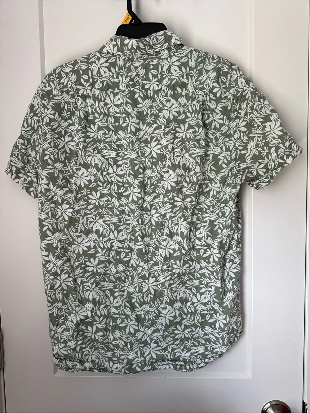 Men's Short-Sleeve Button-Down Linen Shirt in Sage Green Floral